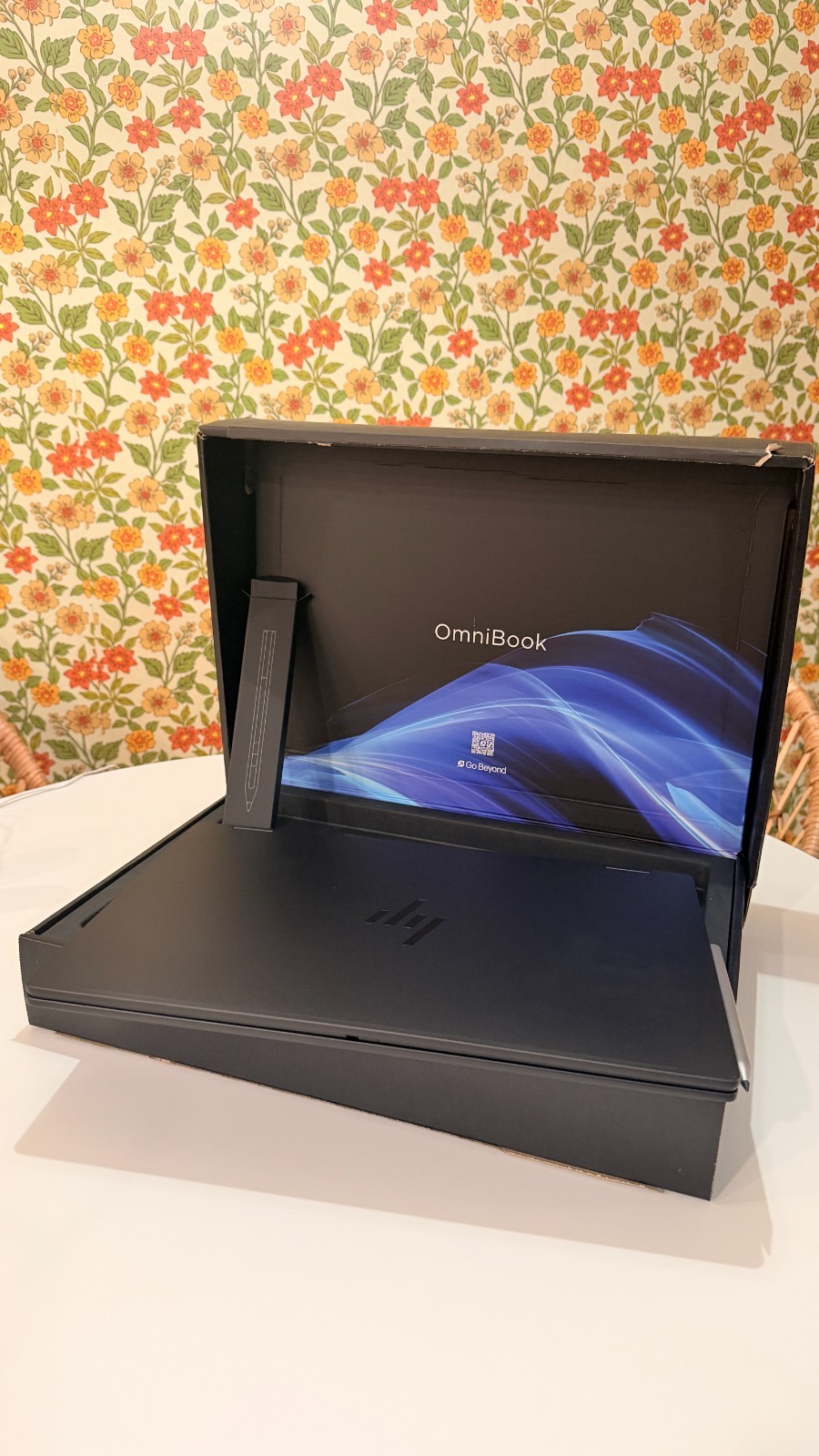 HP OmniBook X Flip 2-in-1 Laptop Next Gen AI 16t-as00, 16″ Touchscreen with pen