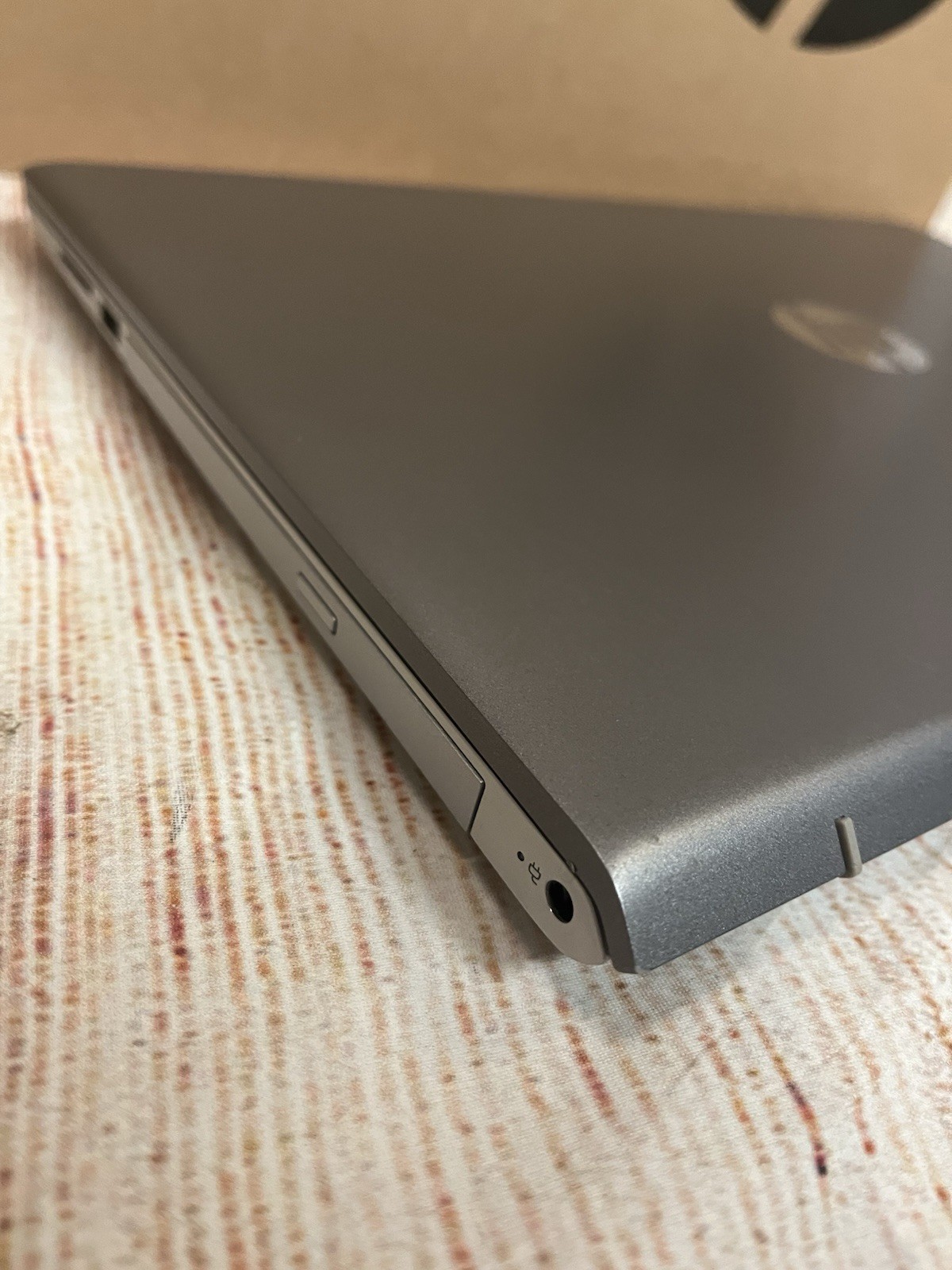 HP Pavilion 15.6 15-CC020nr Touch FHD 1920×1080 2.7GHz i7-7500U 12GB 1TB SSD