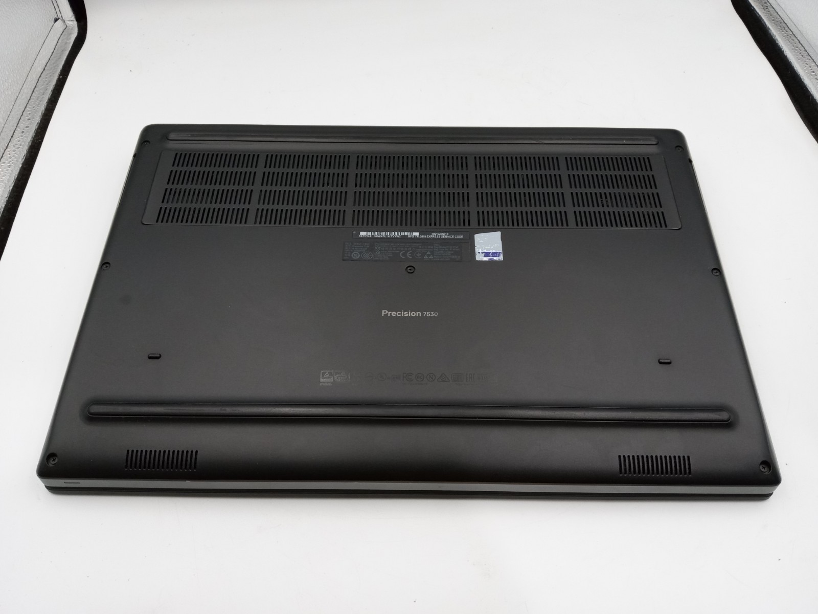 Dell Precision 7530 15.6″ Laptop i7-8850H 8GB RAM 128GB SSD W11 P1000 *READ* -RR