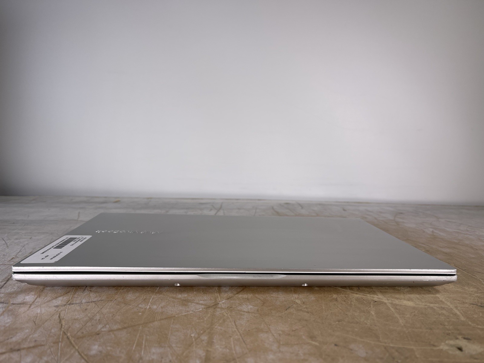 ASUS VIVOBOOK 15 S532F i5-10210U @ 1.60 GHz, 8GB RAM, NO HDD/OS – (FOR PARTS)