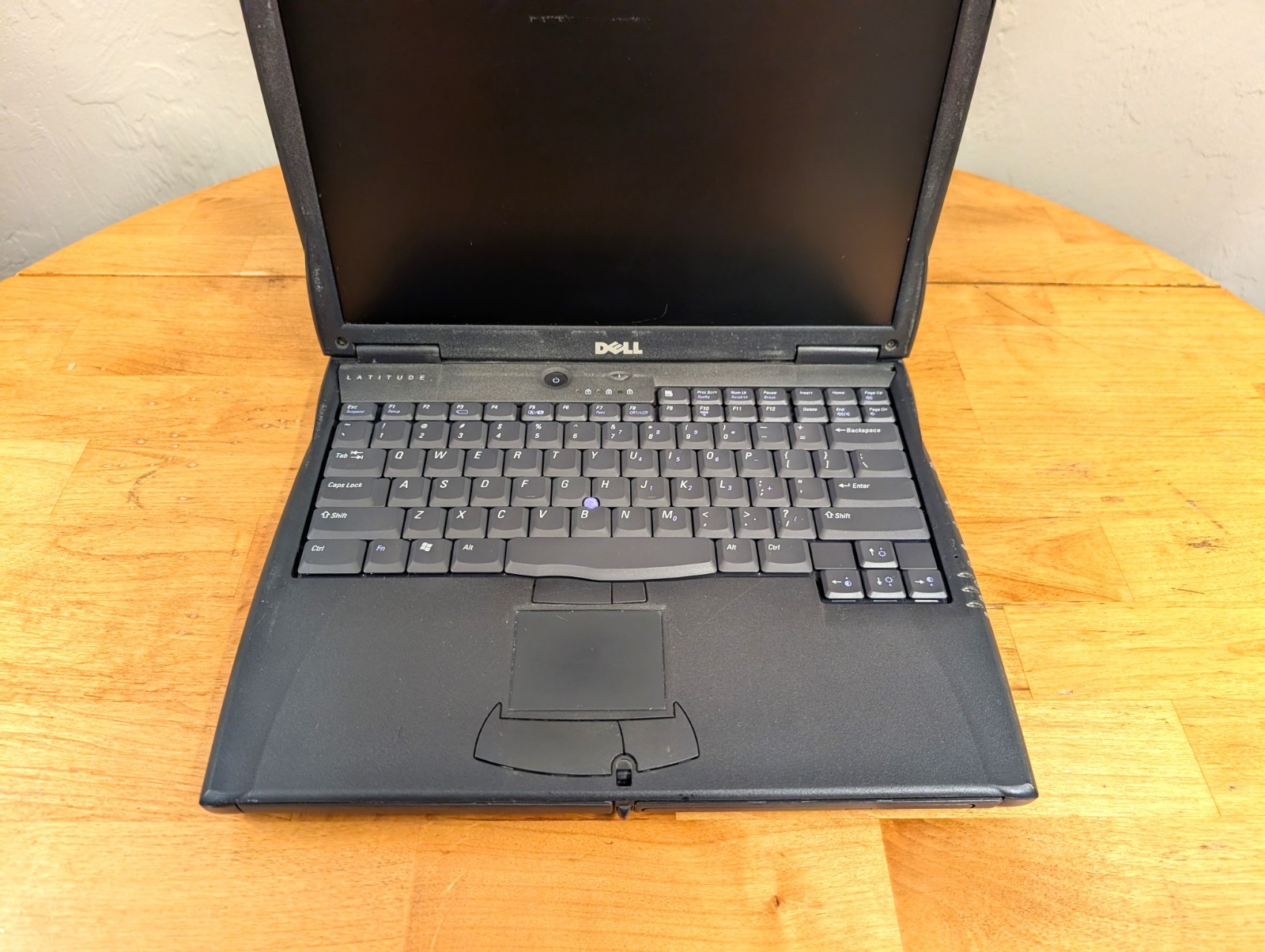 Vintage Dell Latitude C610 Laptop Windows 98 SE, MS Office, Serial port, CD