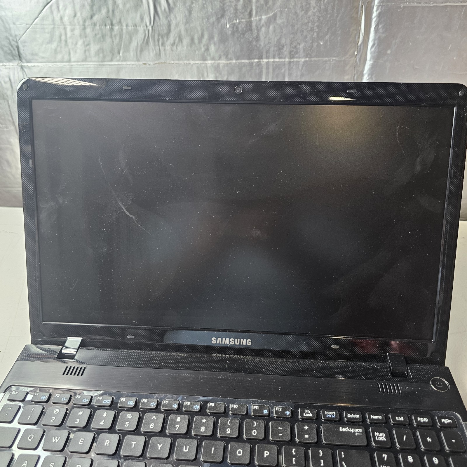 Lot of 3 Loptops HP Pavillion, Samsung,and Acer Chromebook Parts Only