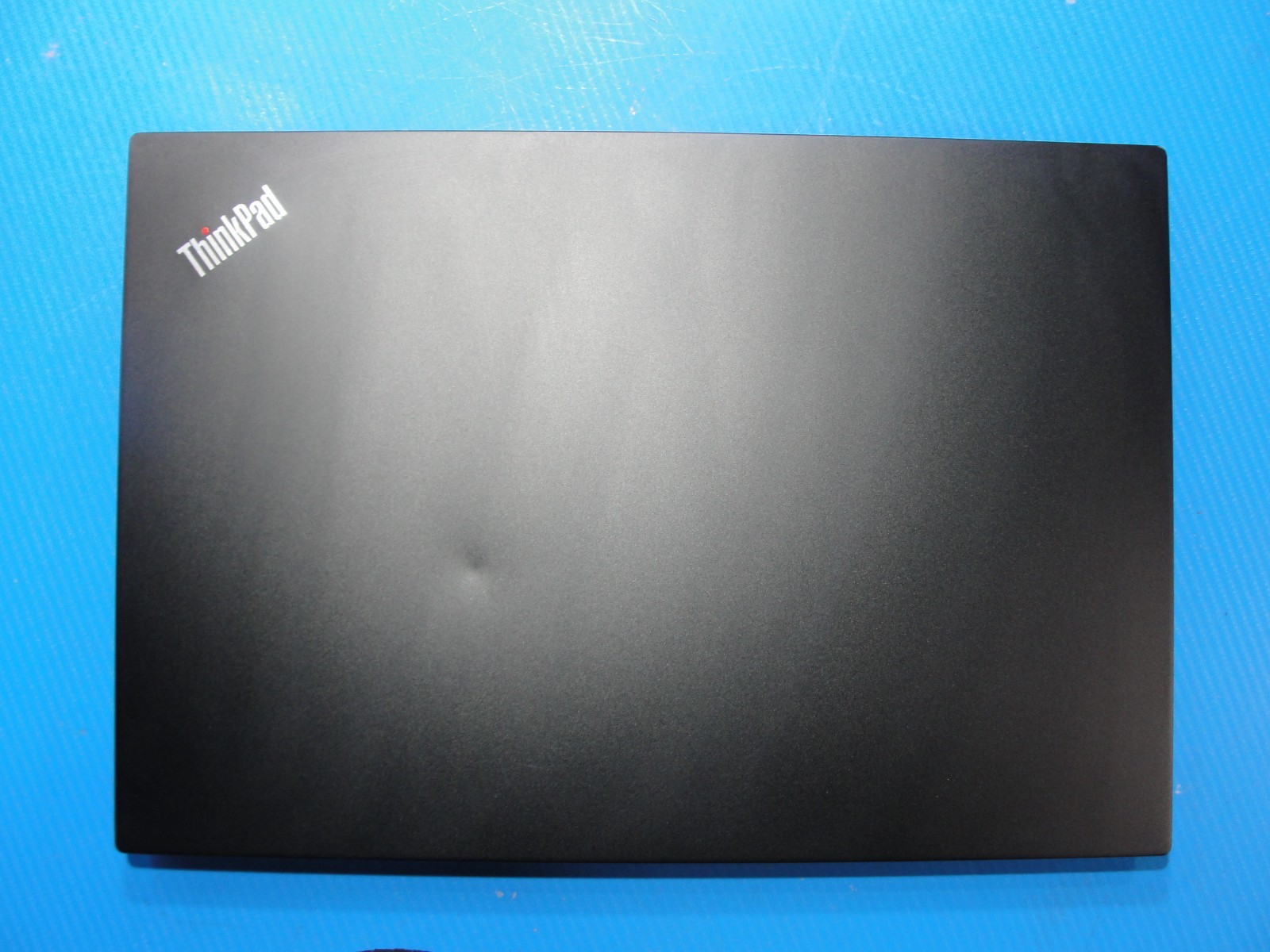 Lenovo ThinkPad E585 15.6” FHD AMD Ryzen 3 2200U 2.5GHz 4GB 240GB SSD