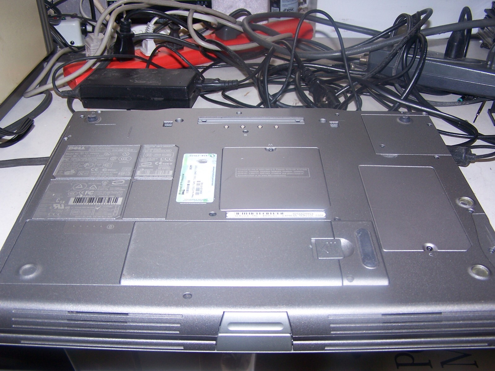 Dell Inspiron 8600 Laptop with Windows XP SOLD AS IS