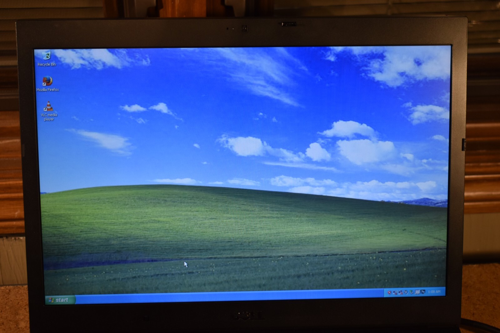Dell Latitude E6500 Core 2 Duo 2.53GHz 2GB RAM 120GB HDD Windows XP Pro 32-bit