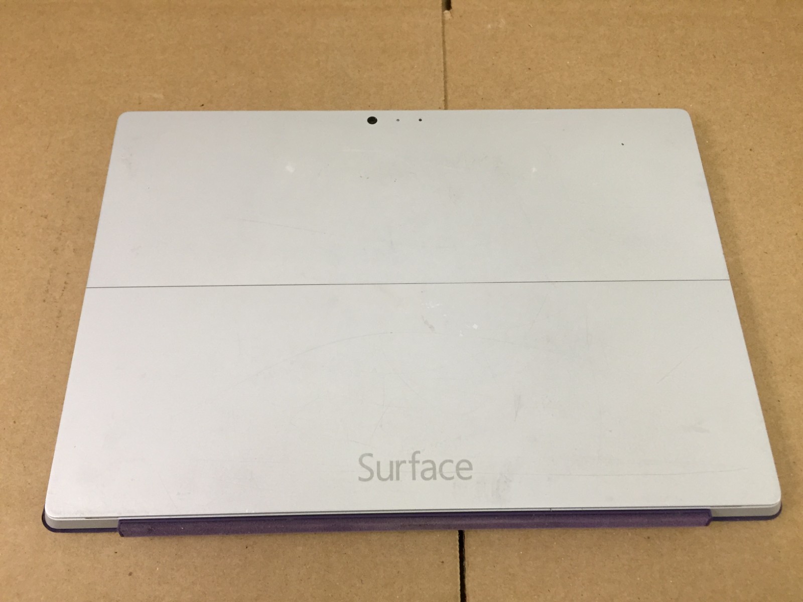 Microsoft Surface Pro 3 12″ i5-4300U 8GB RAM 256GB SSD w/KB No AC -Cracked