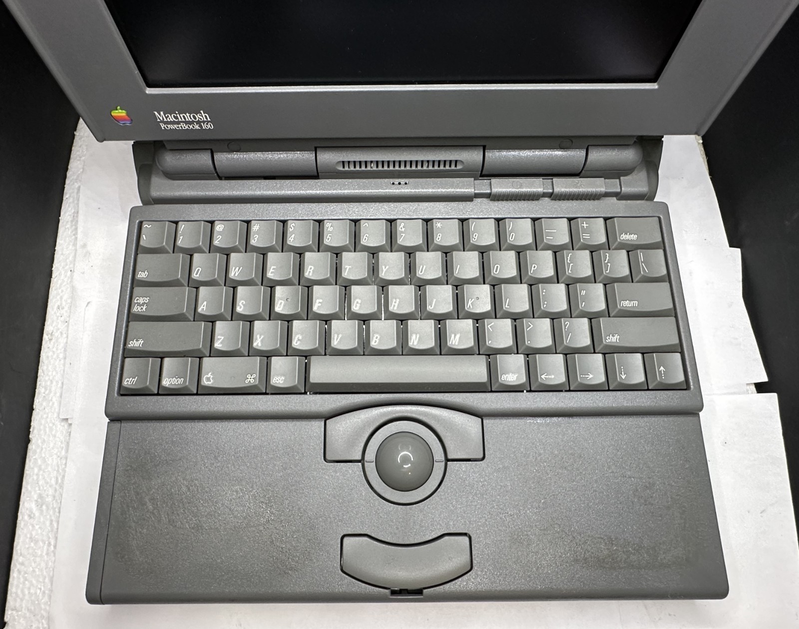 APPLE MACINTOSH POWERBOOK 160 VINTAGE LAPTOP STRICTLY For Parts or Repair