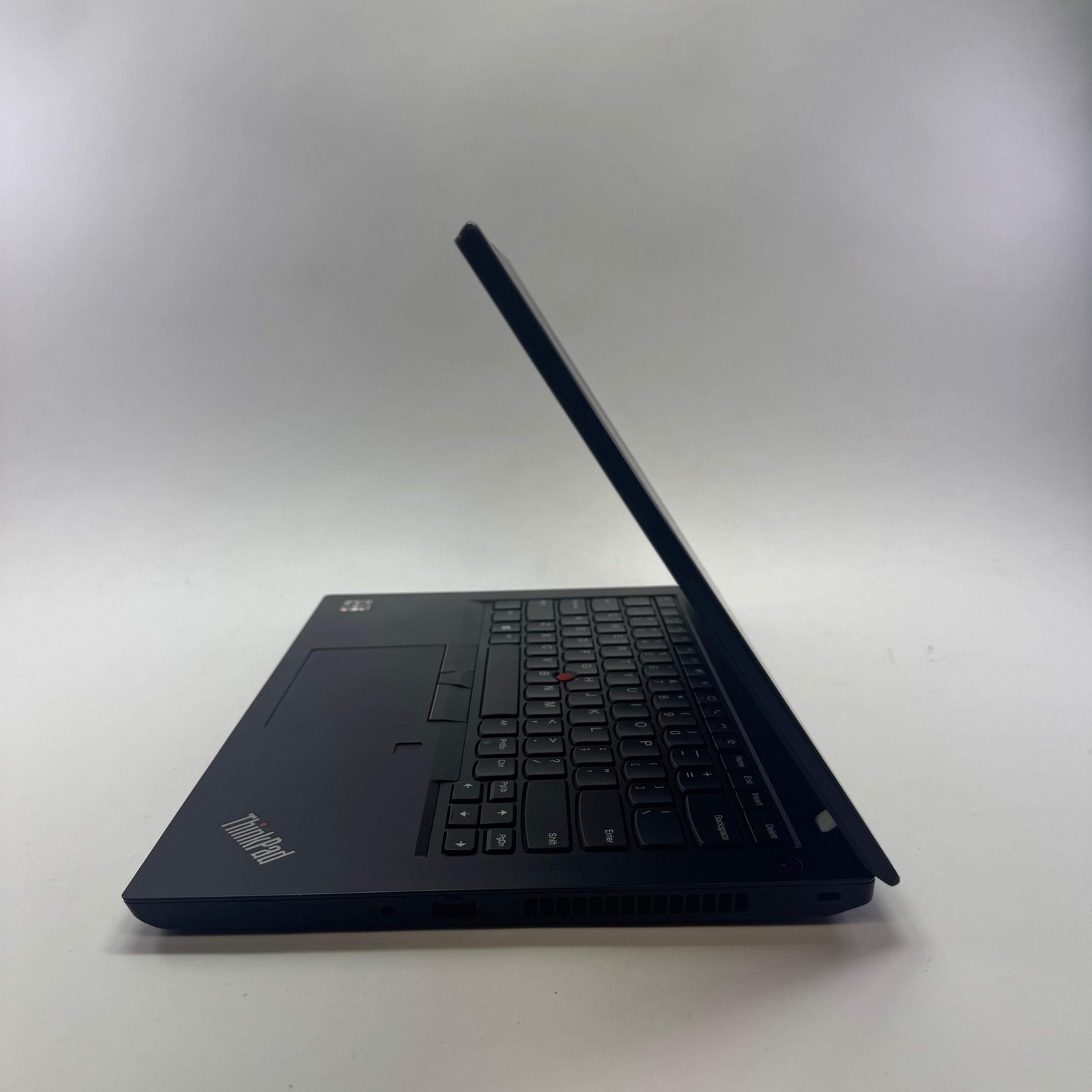 Broken Lenovo ThinkPad L14 Gen 1 14″ Ryzen 5 Pro 6650U 2.9GHz 8GB RAM 256GB Part