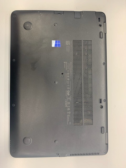 HP M6G49AV ZBook 15u G3 i7 16GB 500GB SSD + 500GB HDD 15.6″ Windows 10 Enterpris