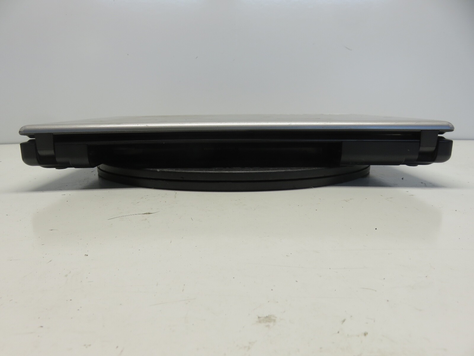 Lenovo N500 Pentium Dual CPU T3200 2GHz 1024 MB NO HDD No Batt