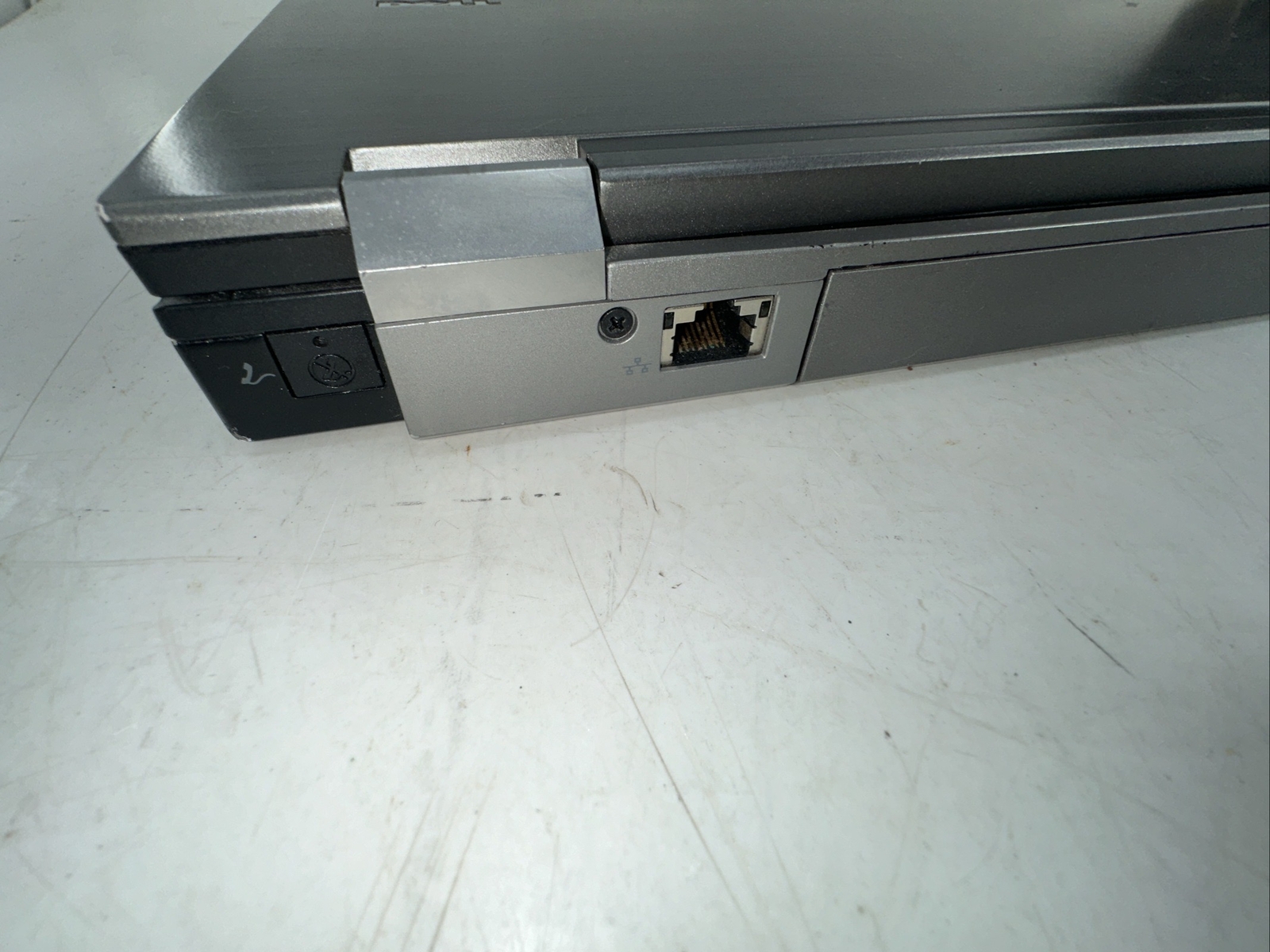 Dell Latitude E6510 15.6″ I5 M540 2.53GHz 4GB DVD WiFi Laptop NO Hard drive