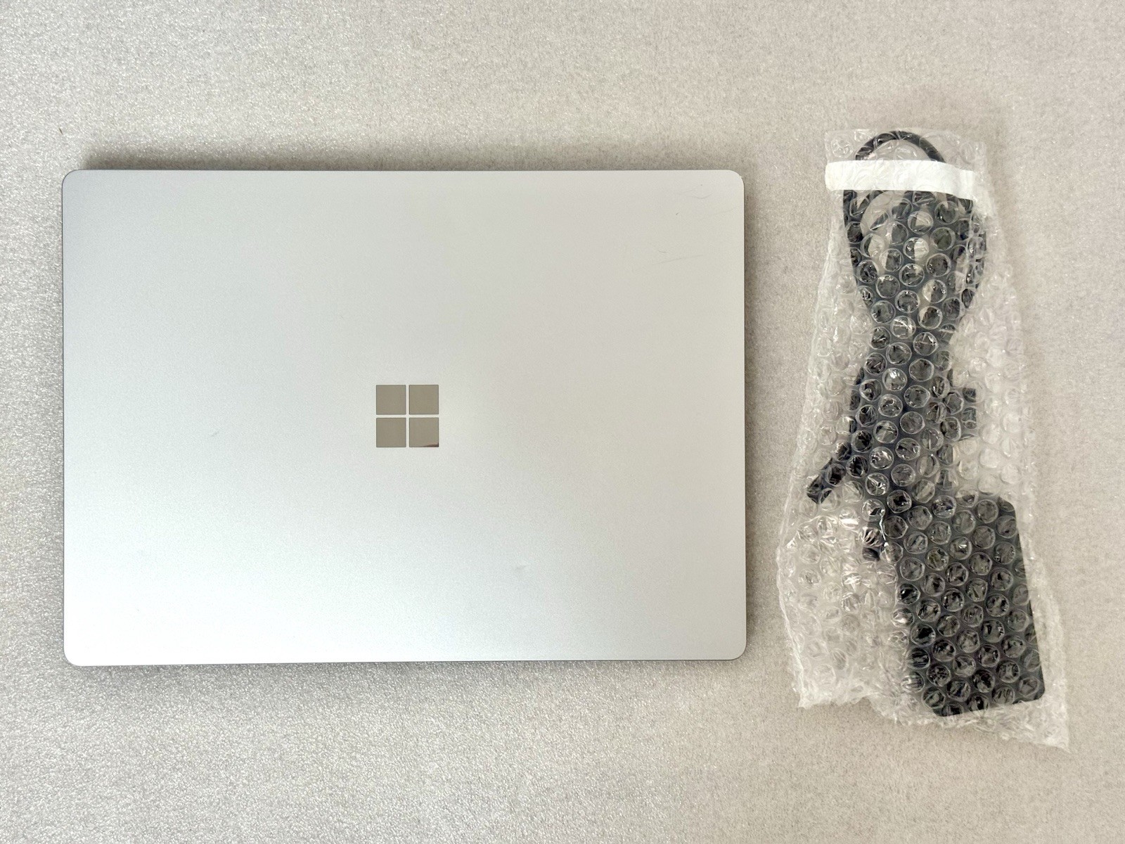 Microsoft Surface Laptop 3 15” Ryzen 5 8GB 256GB SSD Touch Win10#1