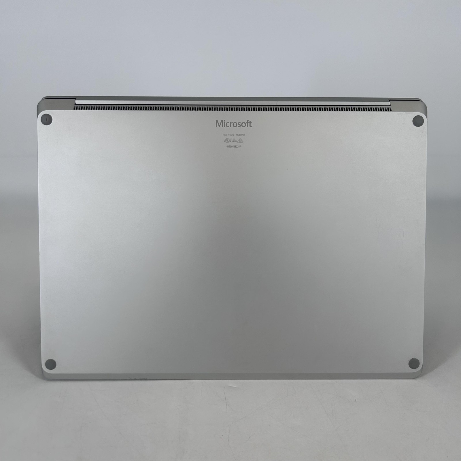Microsoft Surface Laptop 2 13.5 2K TOUCH i5-8250U 1.60GHz 8GB 128GB Bad Battery