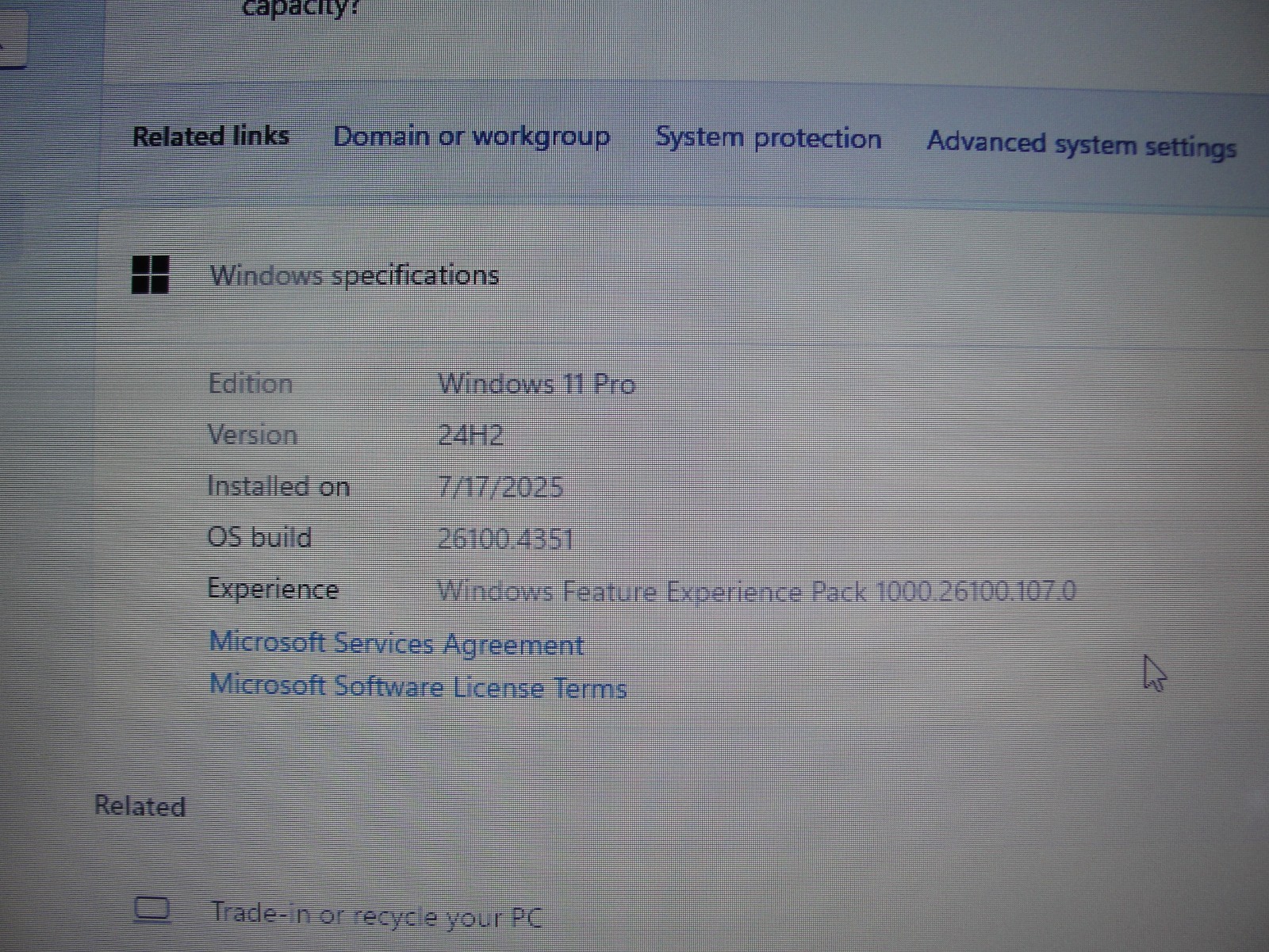 Lenovo ThinkPad E585 15.6” FHD AMD Ryzen 3 2200U 2.5GHz 4GB 240GB SSD