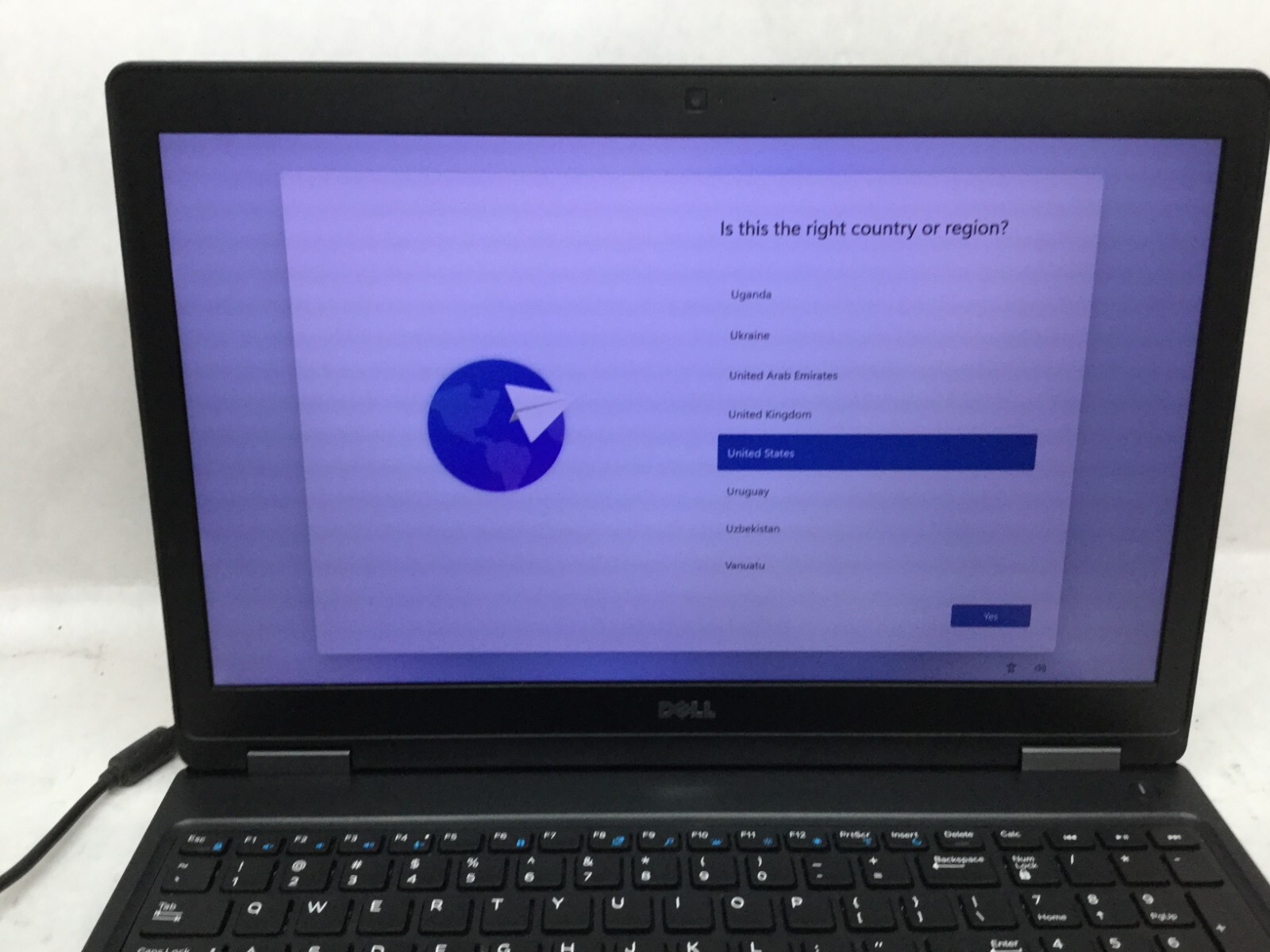 Dell Latitude 5570 15.6″ i5-6300U 2.4Ghz 8GB RAM 128GB SSD Win 11 Pro