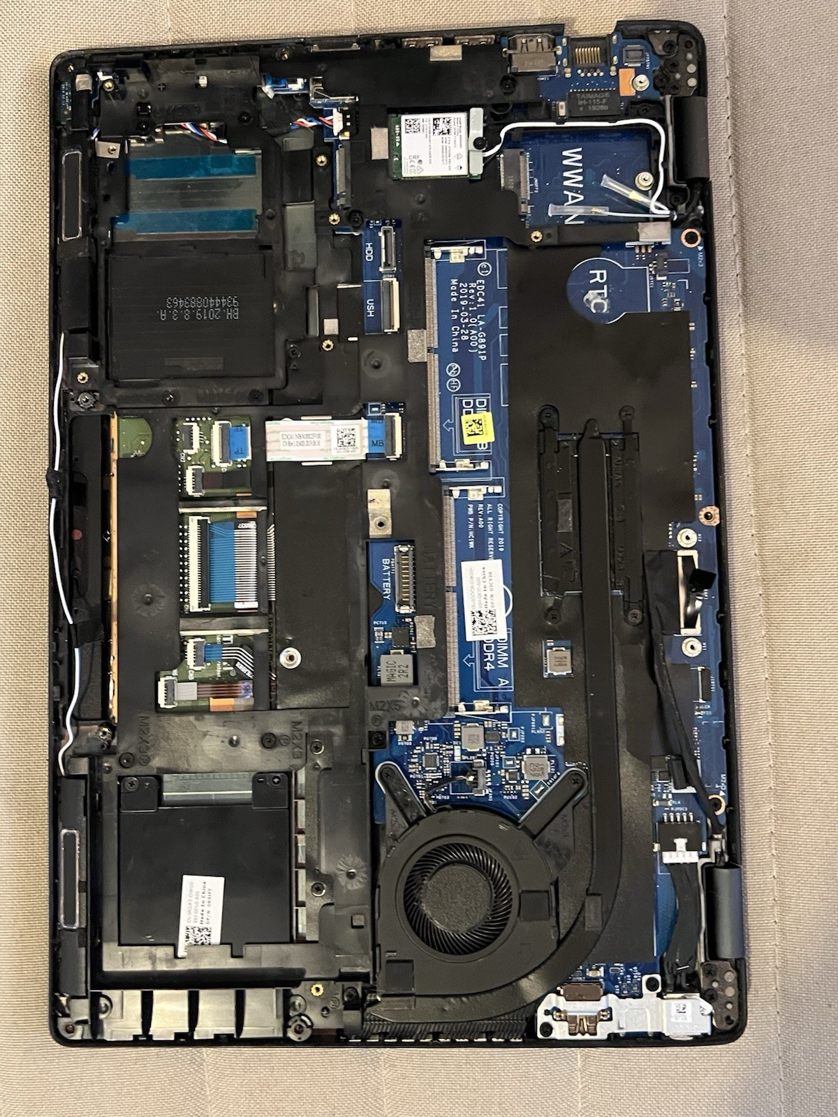 Dell Latitude 5400 14” Intel Core i5 8th Gen 1.60 GHz Intel UHD Read