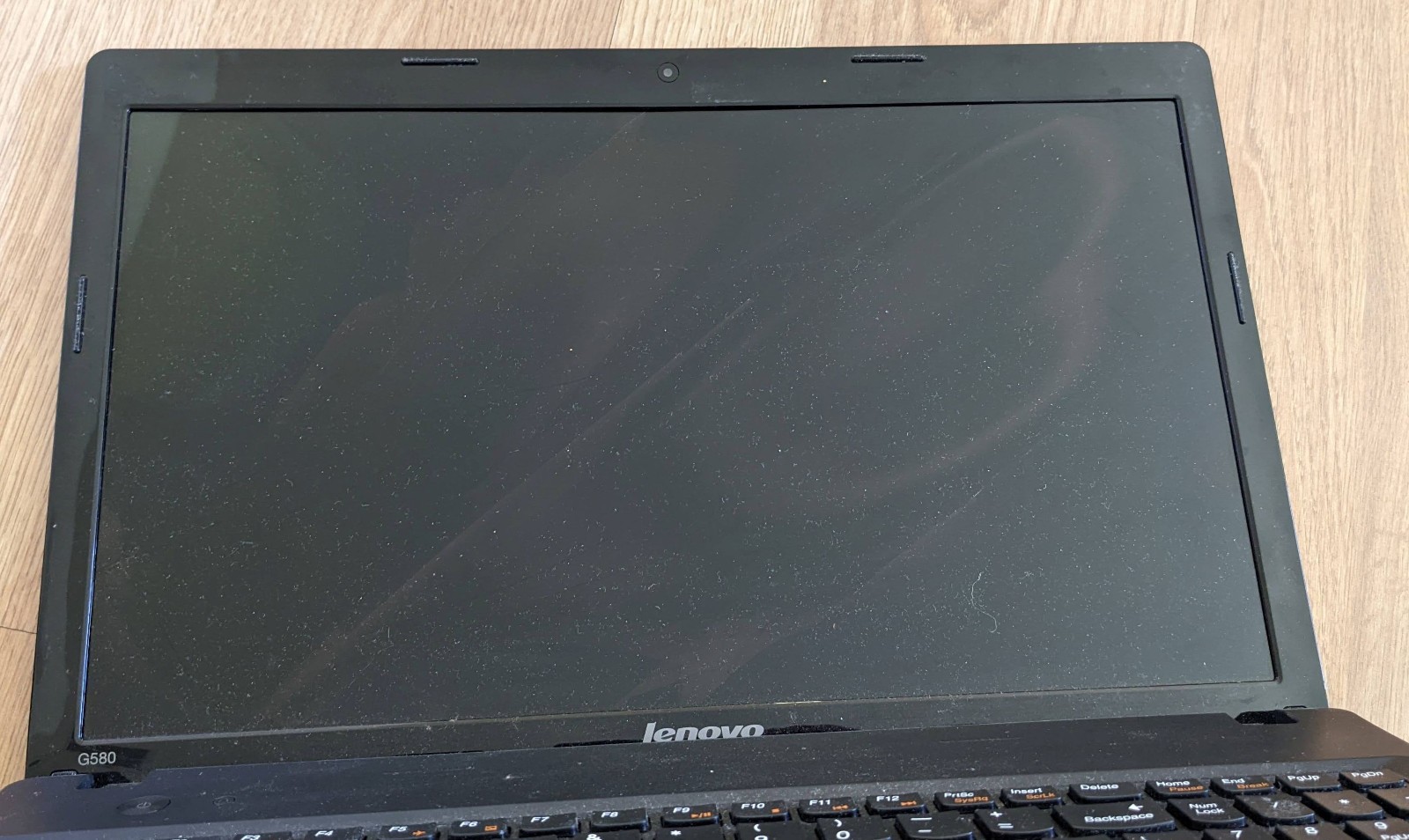 BROKEN SCREEN – Lenovo G580 15.6″ Intel Pentium Processor | For Parts