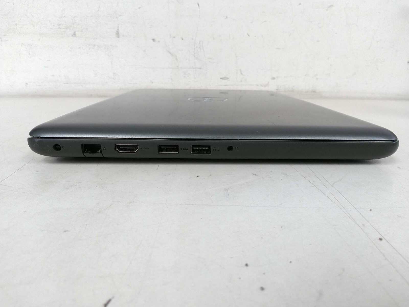 Dell inspiron 5565 15.6″AMD A9-9400 2400mhz 8gb ram 240gb SSD Charger* GFFPYL2