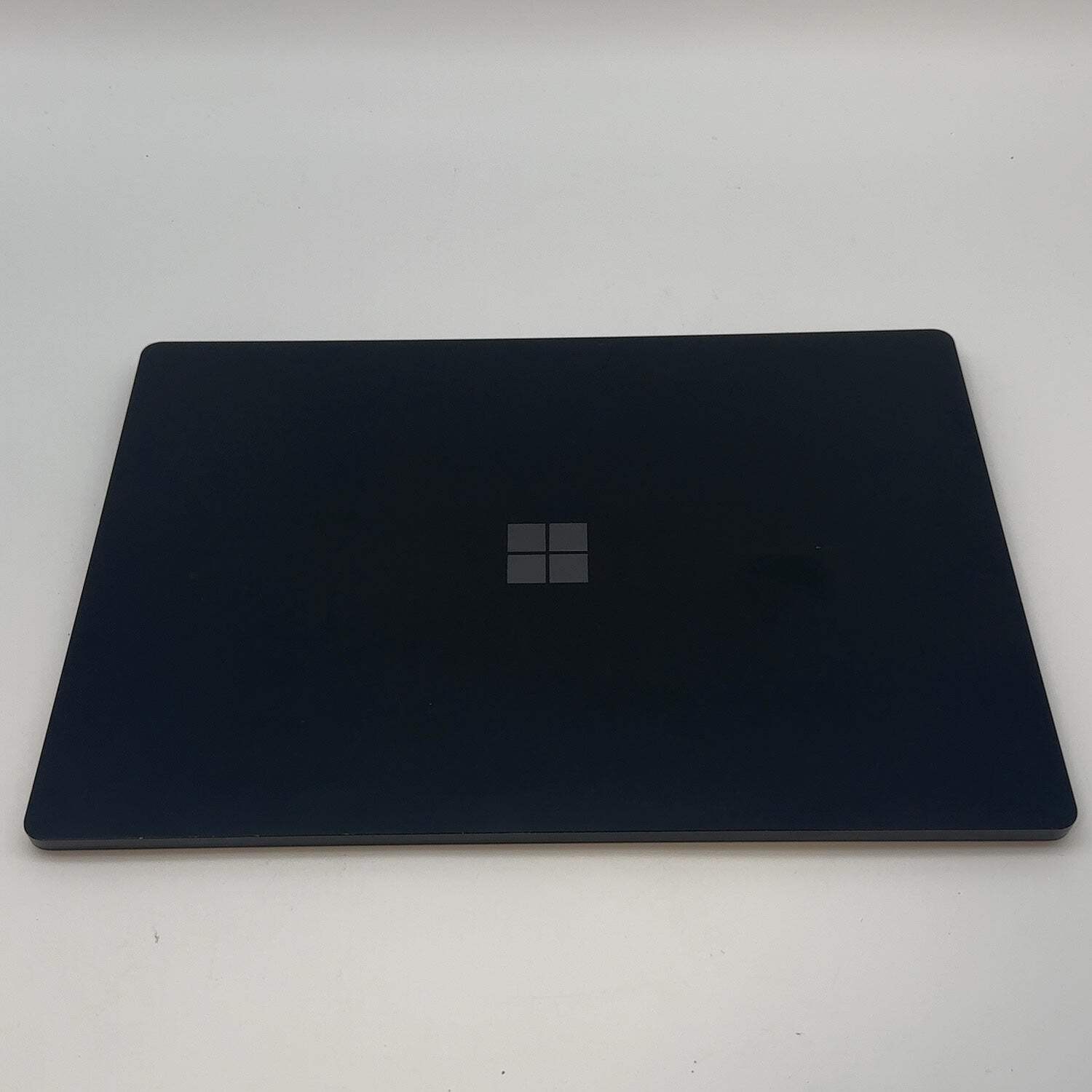 Microsoft Surface Laptop 3 1873 15″ Ryzen 5 2.1GHz 8GB RAM 128GB SSD