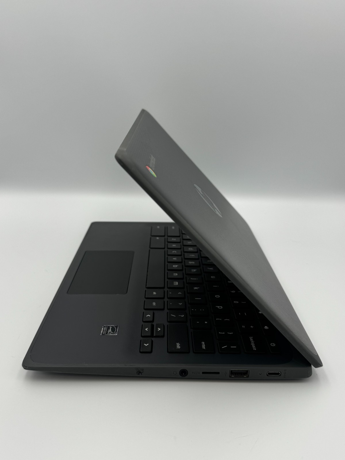 HP Chromebook 11A G8 EE | AMD A4-9120C RADEON R4, 5 Compute | 4GB | 32GB eMMC
