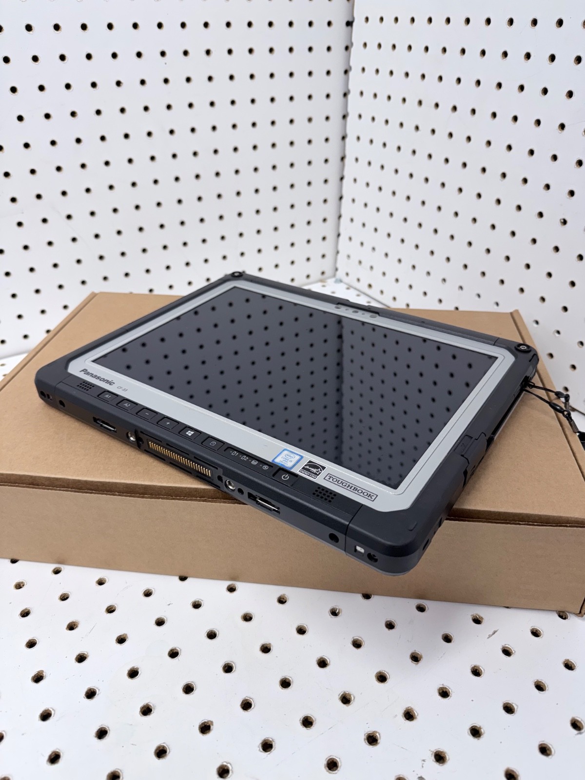 Panasonic Toughbook CF-33 Win11 Touch 2.6GHz Core i5-7300U 16GB 512GB SSD Tablet
