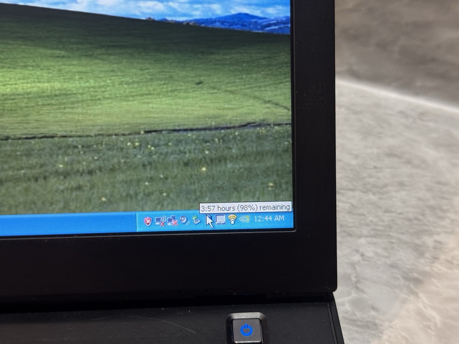 Dell Precision M2400 Retro Gaming Laptop Nvidia GPU Intel C2D 2gb RAM 250gb HDD