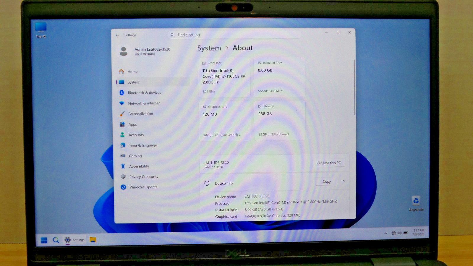 Functional DELL Latitude 3520 Touchscreen | i7-1165G7 | 8 GB RAM | 256 GB SSD