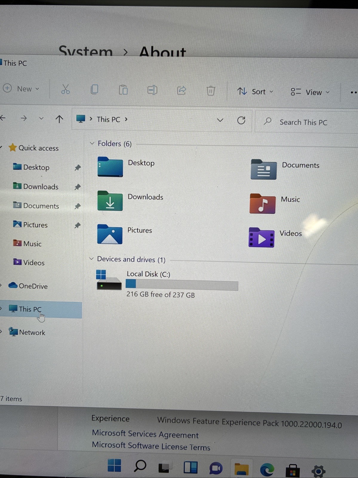 Microsoft surface book 1703 i5 6th Gen 8GB Ram 256GB SSD Win 11 READ – For Parts