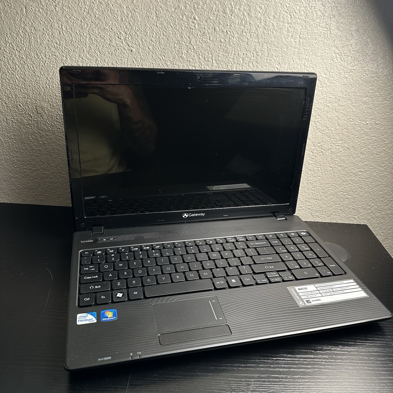 Packard Bell 15.6in PEW91 6GB Intel I3 2.40Gz Laptop No Tested