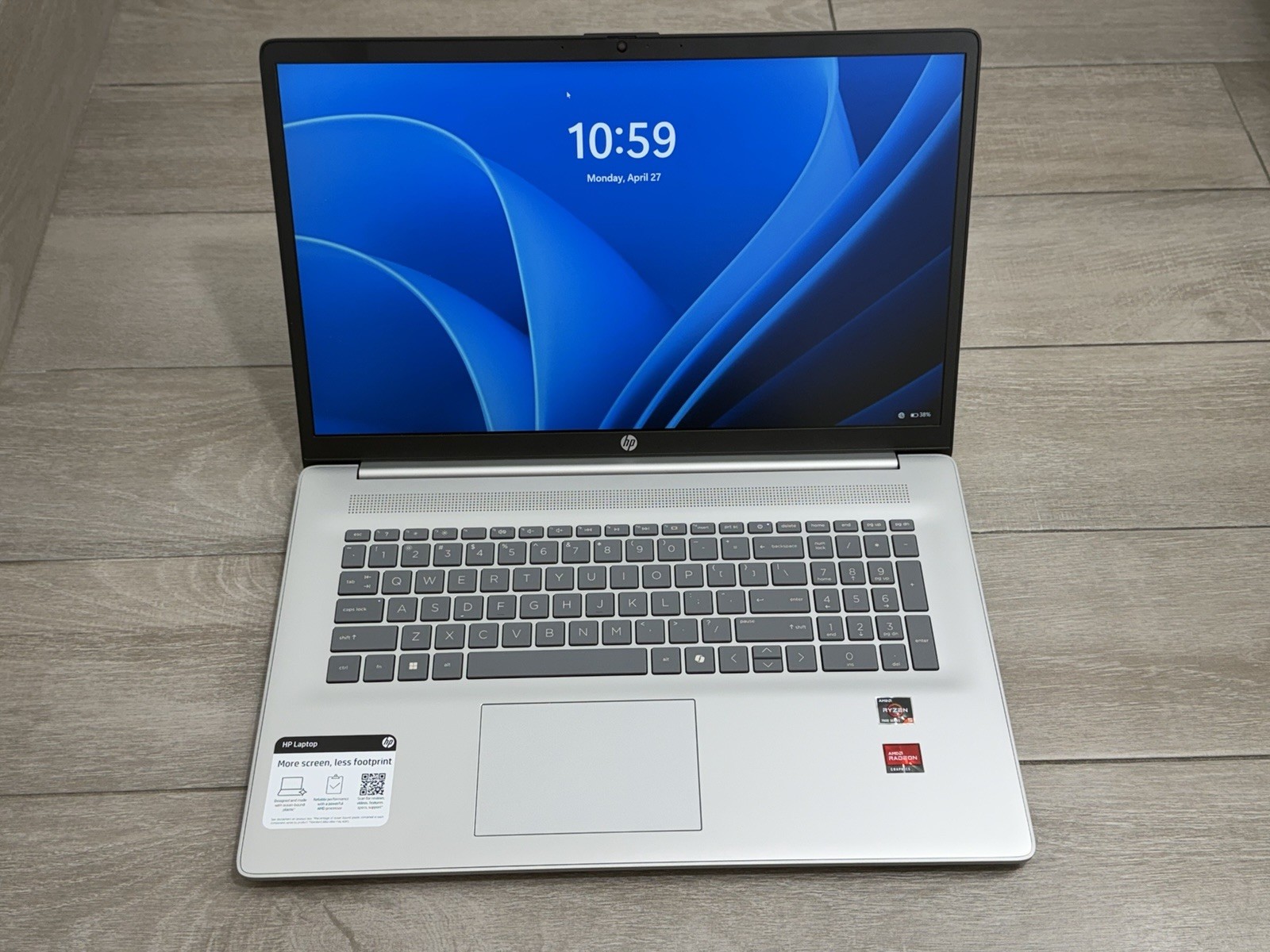 HP Laptop 17-CP2025DX 17″ FHD AMD Ryzen 5-7520U 8GB RAM 512GB NVMe Win-11