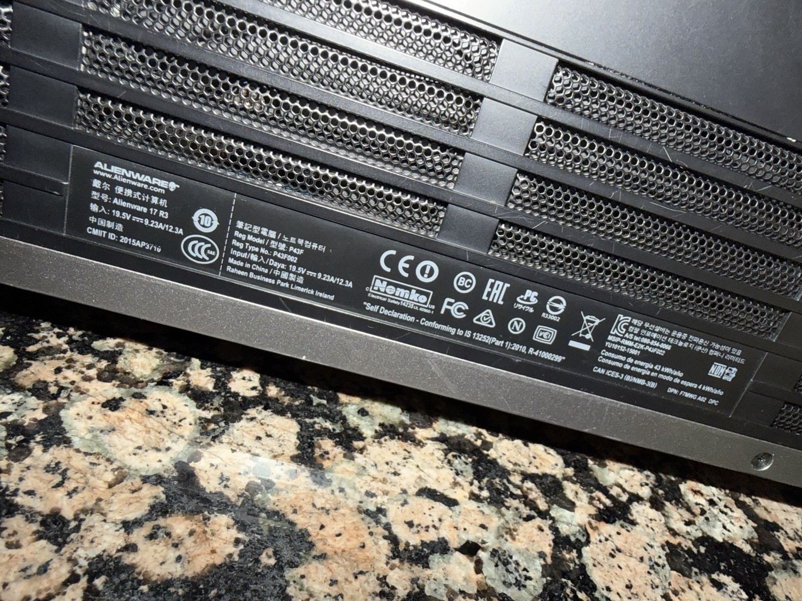 Alienware 17 R3 Gaming Laptop