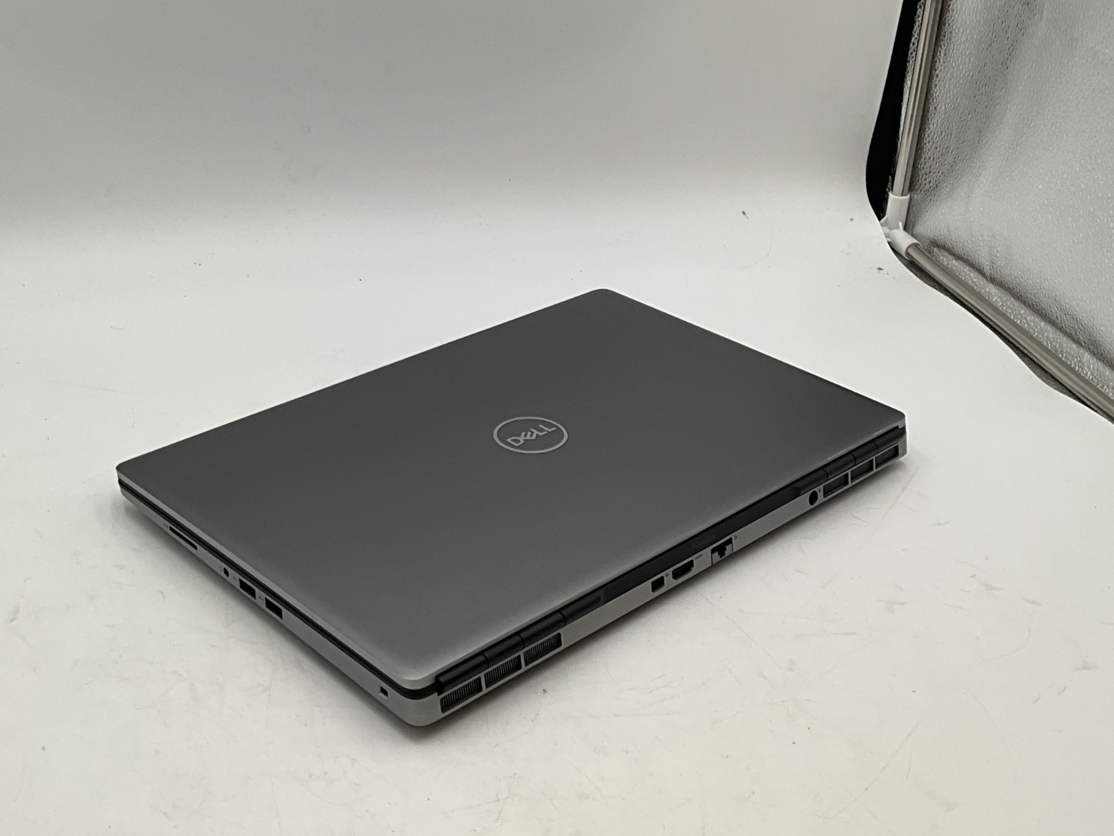 DELL Precision 7560 i7-11850H 2.50g 64GB 1tb T1200 15.6″ WIN11 Laptop GCKC2J3