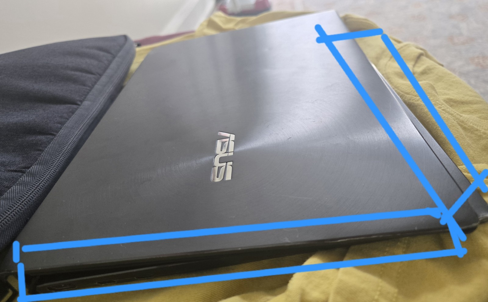 Asus Zenbook 13 Ultra-Slim Laptop