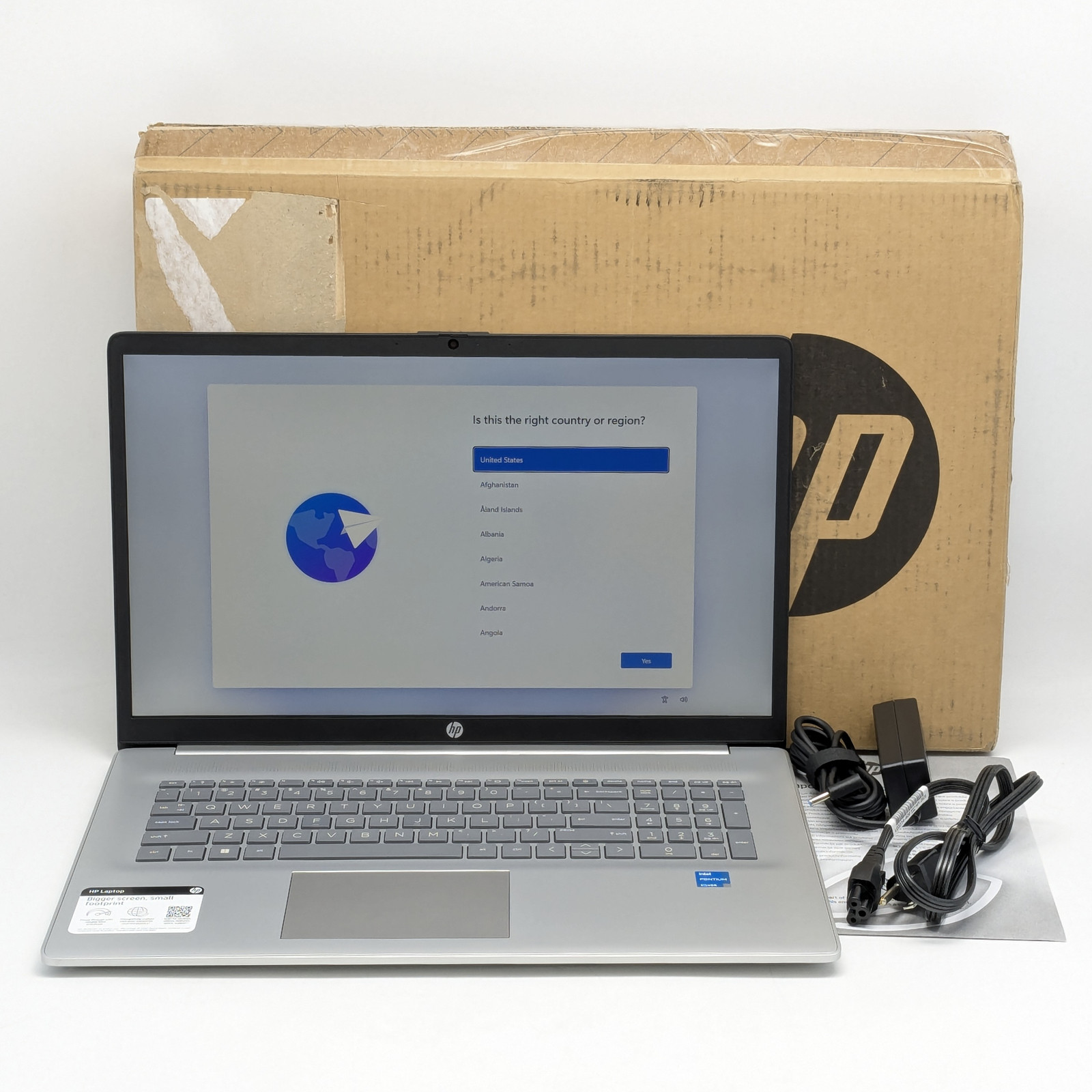 HP Laptop 17-cn0276nr 17.3″ Intel Pentium Silver N6000 8GB DDR4 512GB SSD W11H