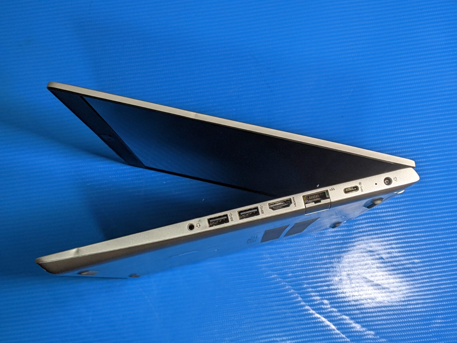 HP ProBook 440 G7 14″FHD i5-10210U 1.6GHZ 16GB 256GB Win11P 93ttery +Charger