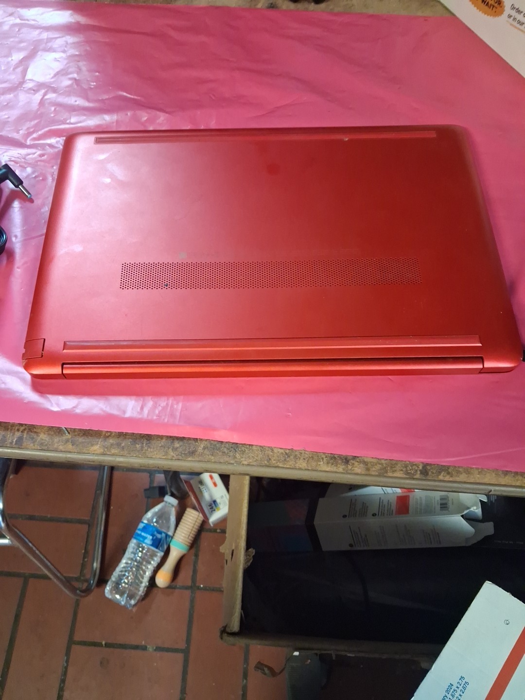 HP 15-dw0083wm (Red edition, Intel(R) Pentium(R) Silver, Windows 11 Home, 4GB)