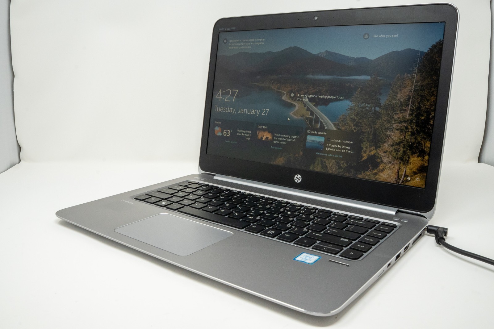 HP Elite Folio 1040 G3 i5 6200U 2.3GHz 8GB 256GB NVMe 14″ GRADE C Laptop Good ++