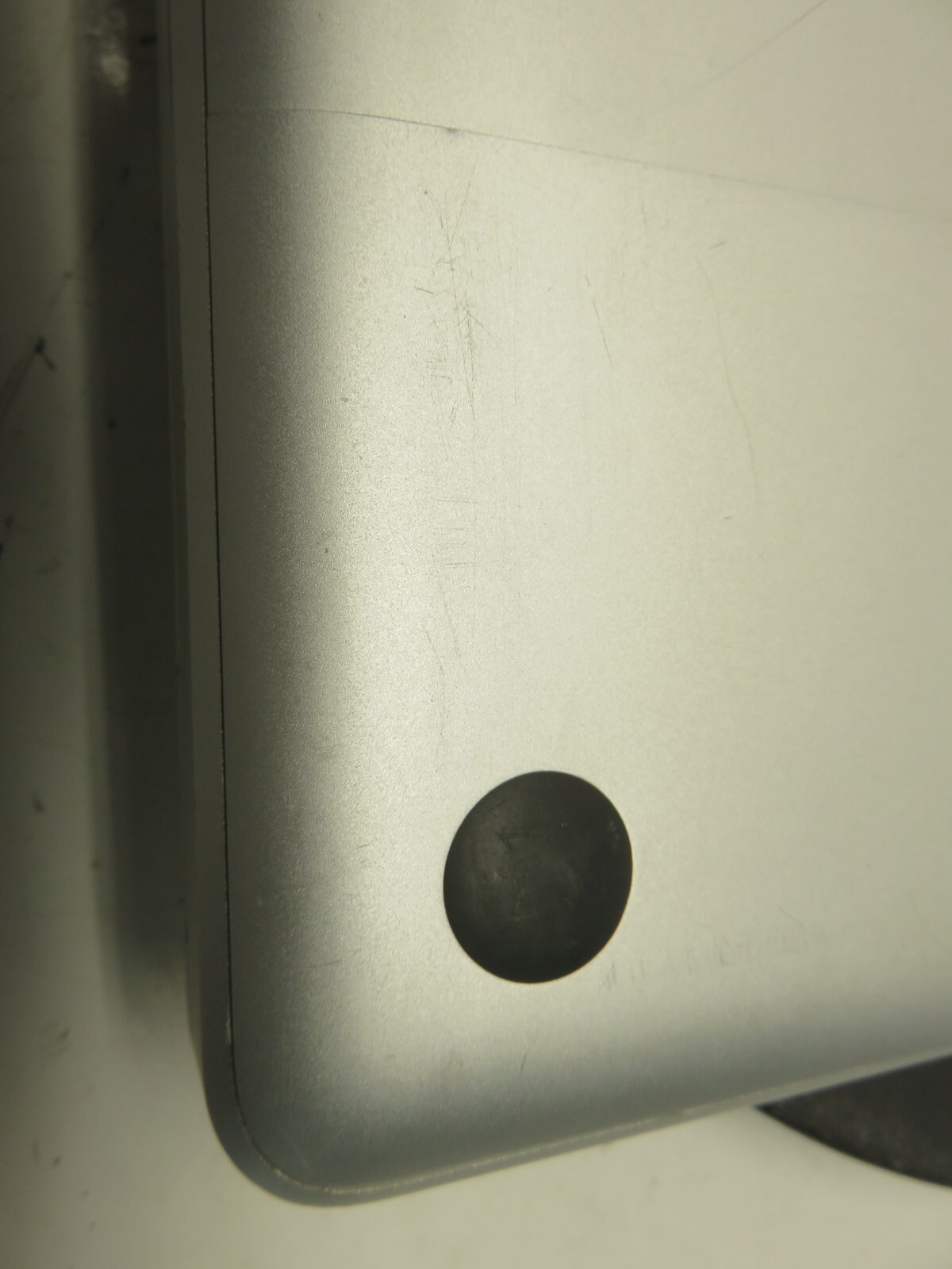 Apple MacBook Pro A1278 Intel Core 2 Duo 2.4GHz 2 GB NO HDD No Batt Nvidia 9400M