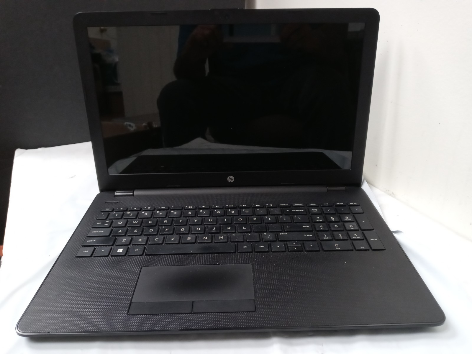 HP 15-BW017cl AMD A12-9720P 2.70GHZ Radeon R7, 12 | 12GB RAM | 256GB SSD| NO OS