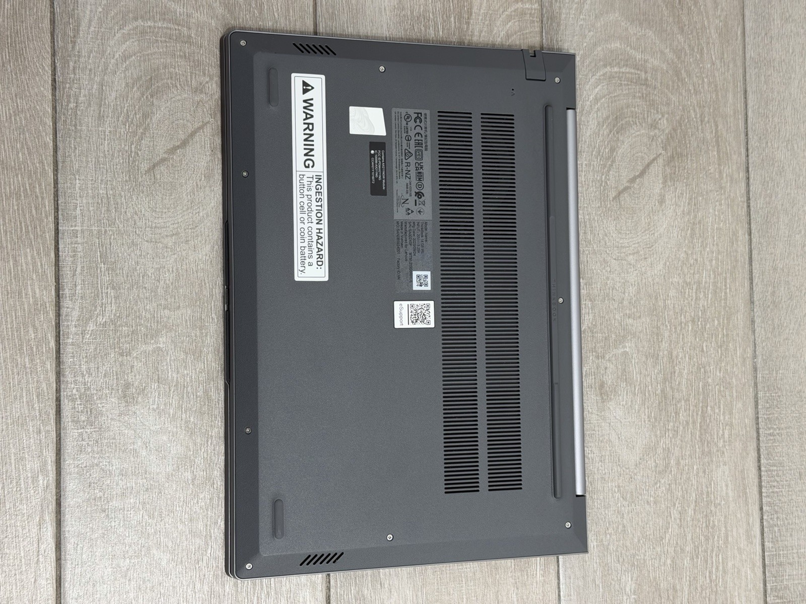 Lenovo ThinkBook 14 G8 14″ Touch Laptop Core 7 240H 8GB RAM 512GB SSD Win-11
