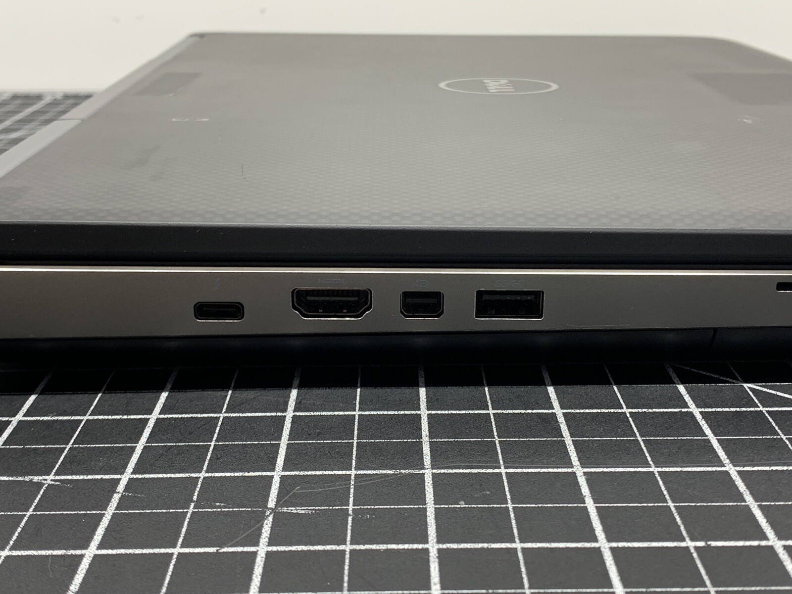 Dell Precision 7520 CORE i7 7th Gen | NO RAM/SSD | DEAD | #T871