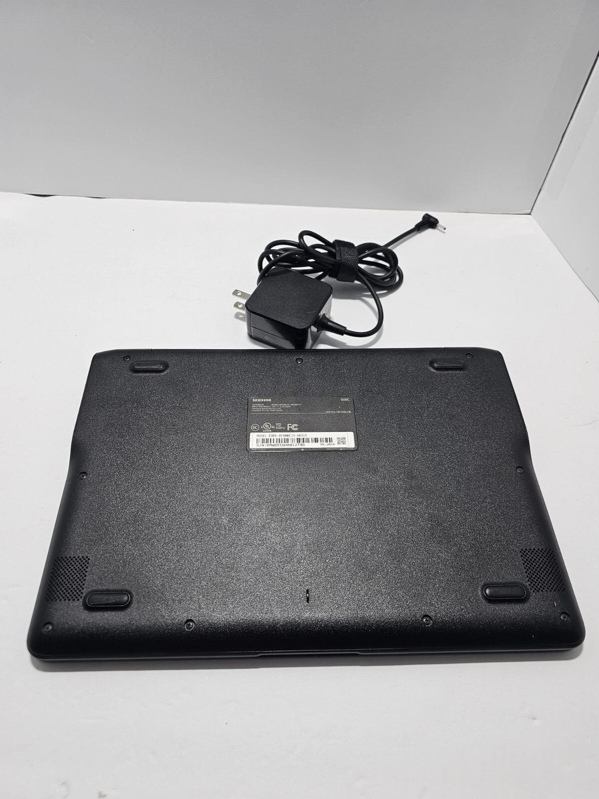 Samsung Chromebook 3 4GB Ram 16GB 11.6-Inch Laptop – Black – XE500C13