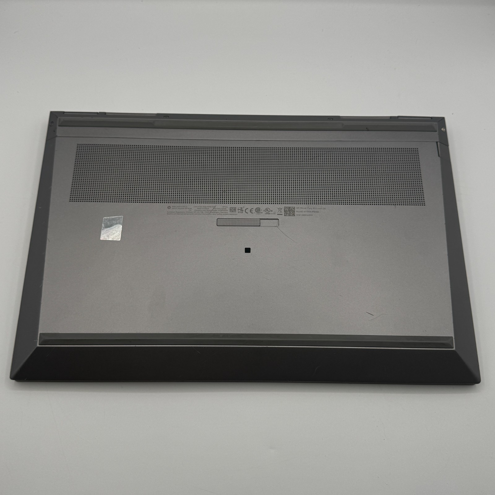 HP ZBook Fury 15.6″ G8 Mobile Workstation i7-11850H 48GB RAM 256GB SSD RTX A3000