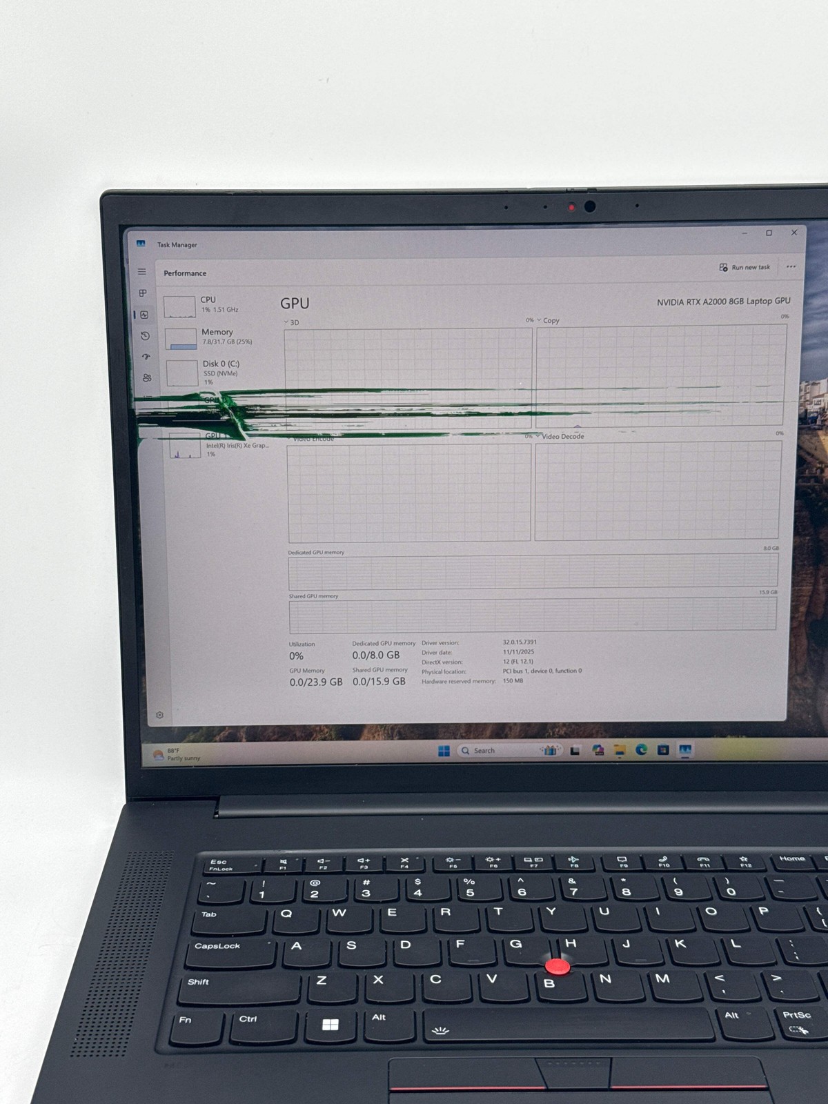 Lenovo ThinkPad P1 Gen 5 16″ Core i7-12700H 32GB RAM 1TB SSD – For Parts