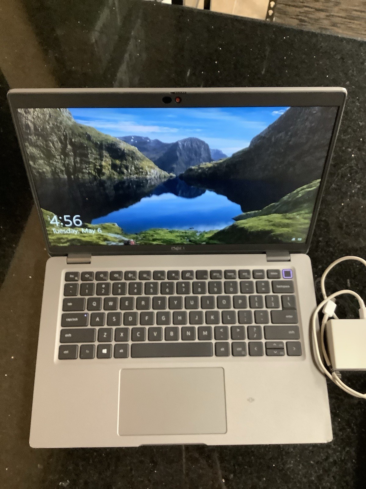 Dell Latitude E5420 14 in Intel Core i7-11850H 11th Gen., 2.60 GHz, 25566-1