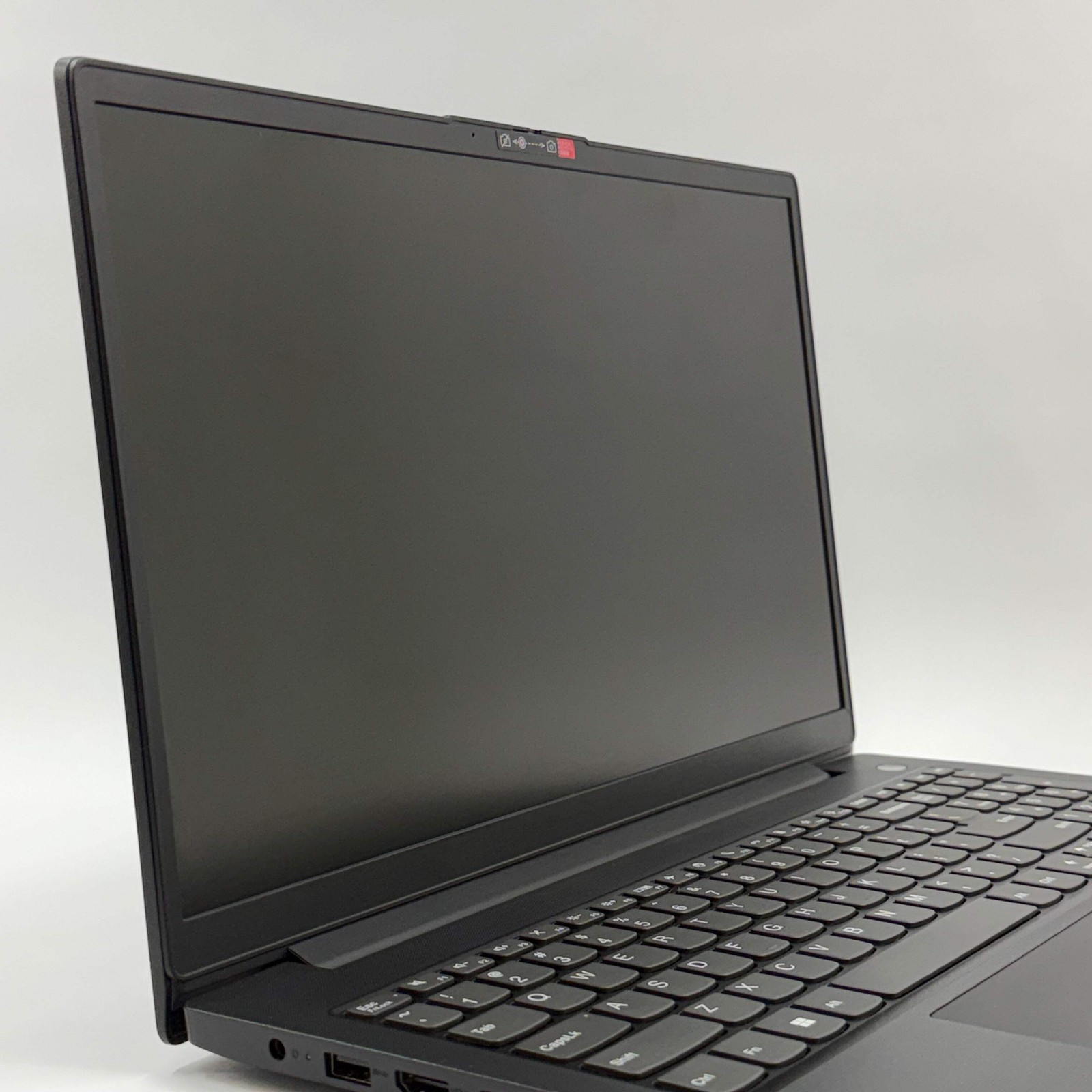 Lenovo V15 G4 IAN 82YW000WUS 15.6″ N100 0.8GHz 8GB RAM 128GB SSD