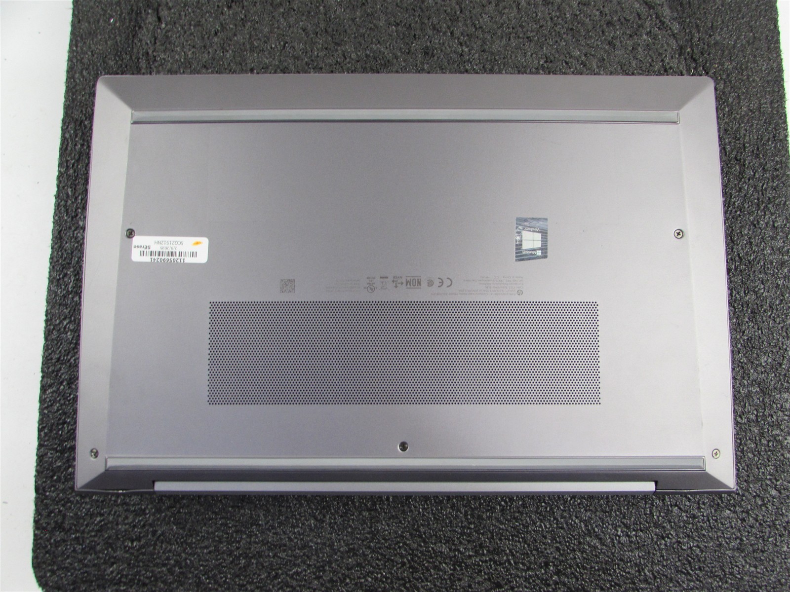 HP ZBOOK FIREFLY 14 (G8) 1920X1080 FHD I7-1185G7 512GB SSD 16GB RAM NO O.S