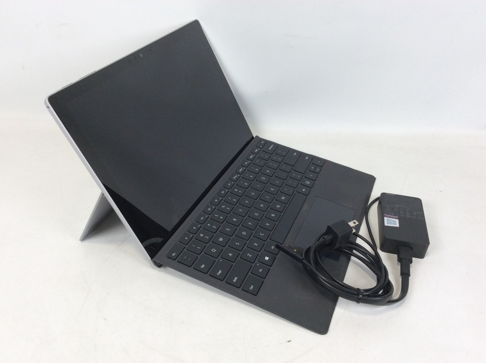 Microsoft Surface Pro 1796 i7-8650U 1.9GHz 8GB RAM 256GB Charger Keyboard