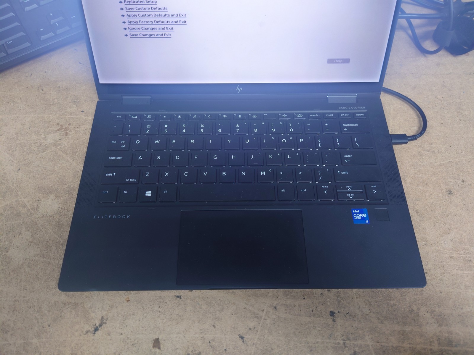 HP Elite Dragonfly Max 13.3″ FHD Touch i7-1185G7 16GB RAM No OS/SSD