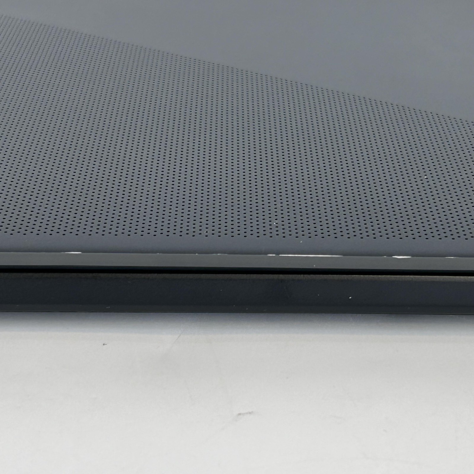 Asus ROG Zephyrus M16 GU604 240Hz QHD+ i9-13900H 16GB 1TB RTX 4070 BAD USB PORTS